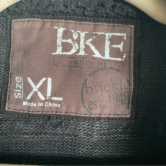 BKE Men's Charcoal Zip-Up Sweater - Picture 2 of 7